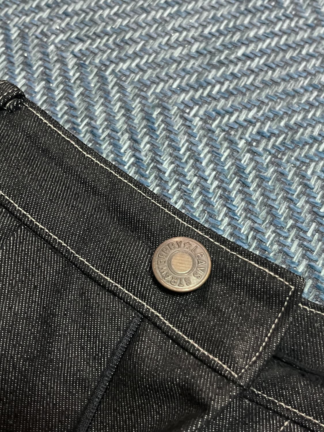 [1] 아캄 스프레이 데님 팬츠 블랙 상품이미지3