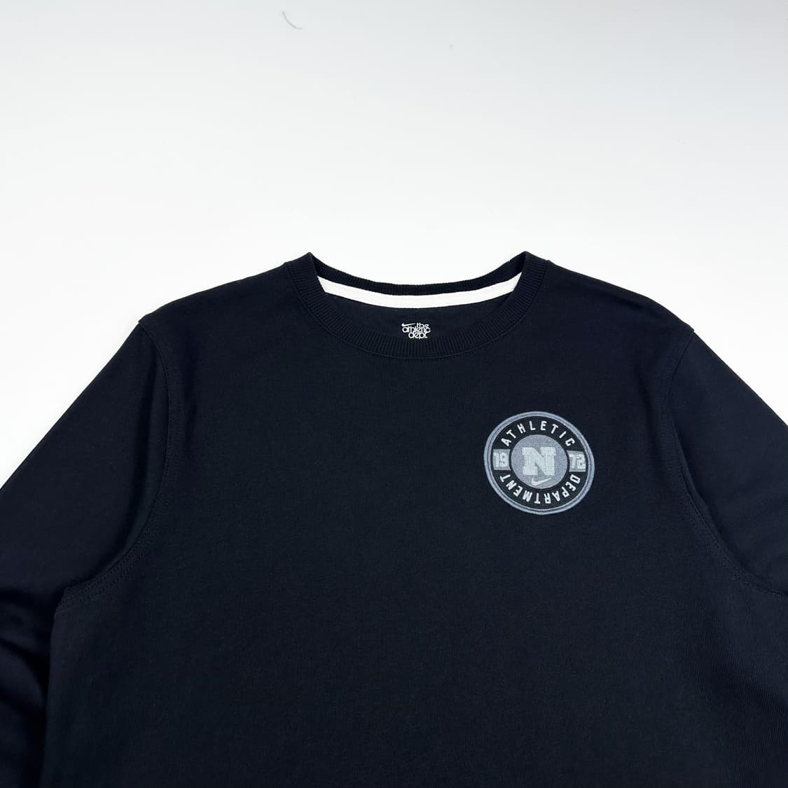 나이키 애슬레틱 1972 블랙 맨투맨 (L) 상품이미지1