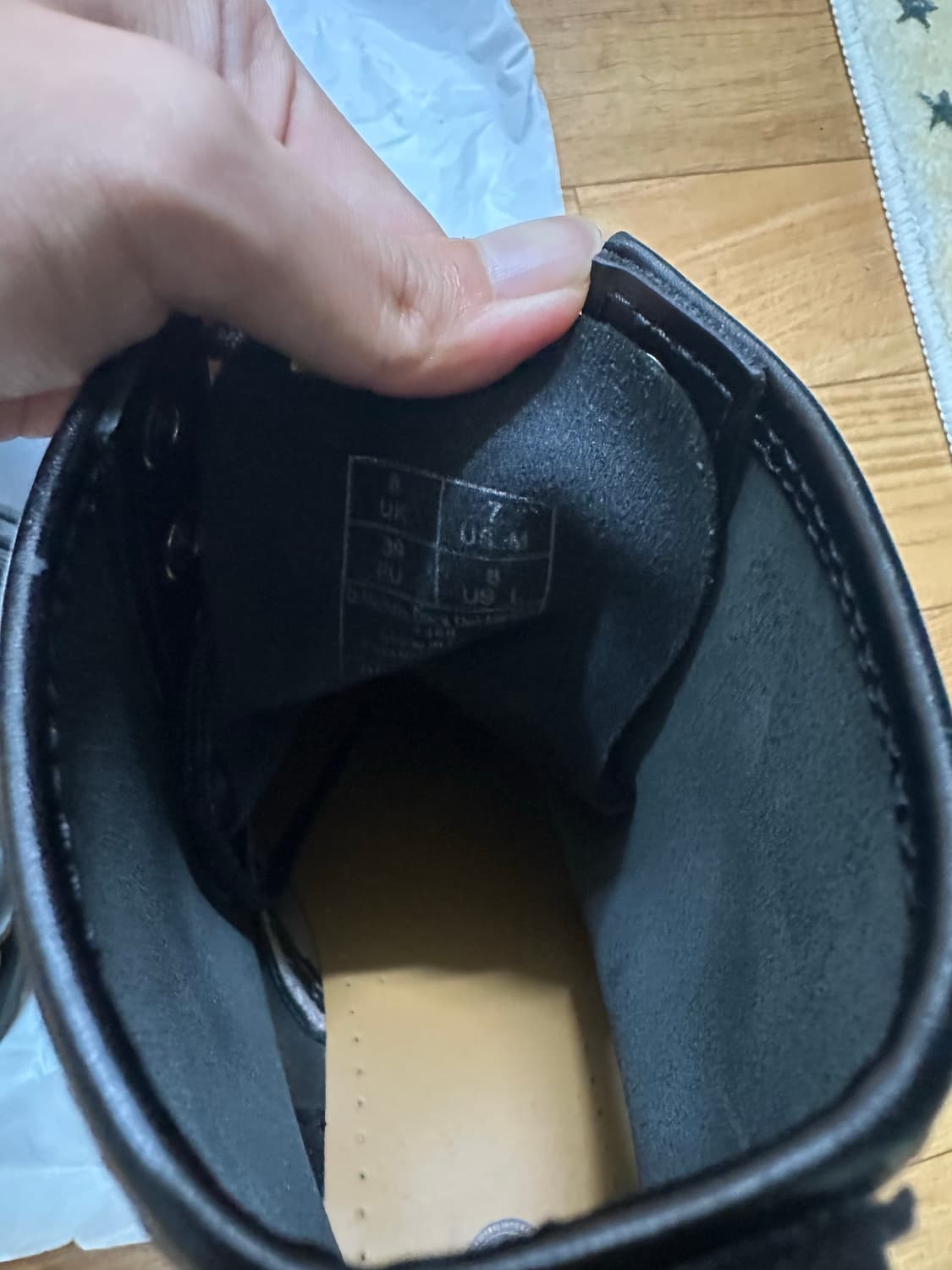 【245-250】닥터마틴 1460 8홀 워커 상품이미지5