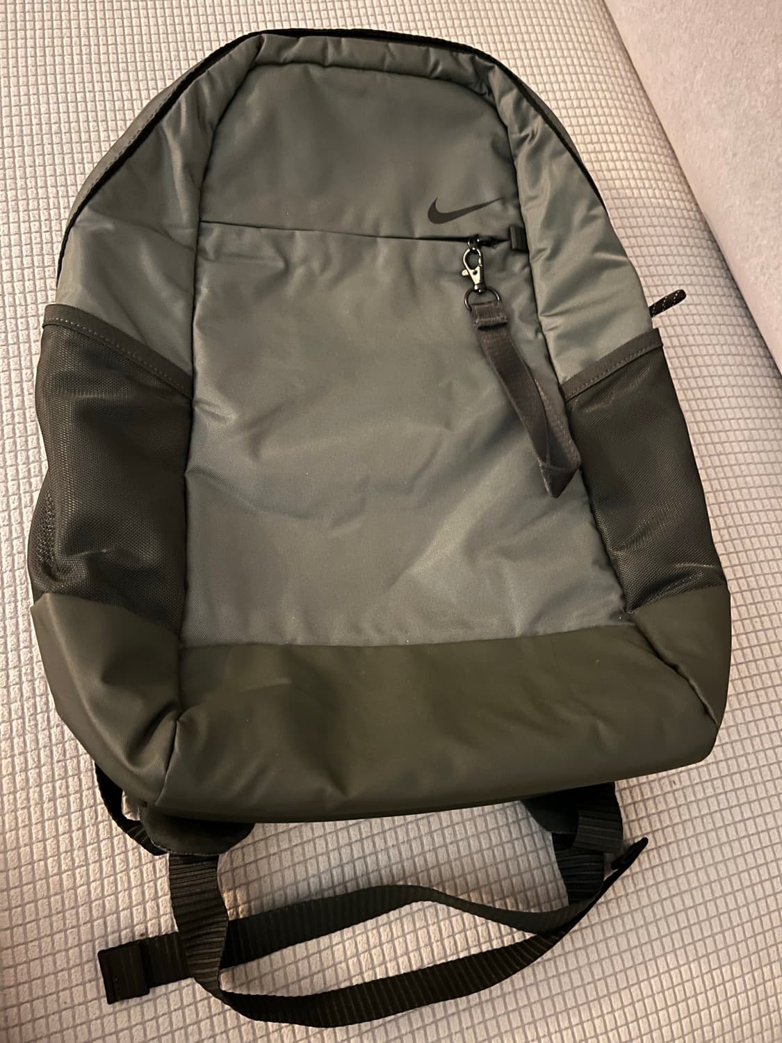 Nike 나이키 다크카키 백팩 상품이미지1