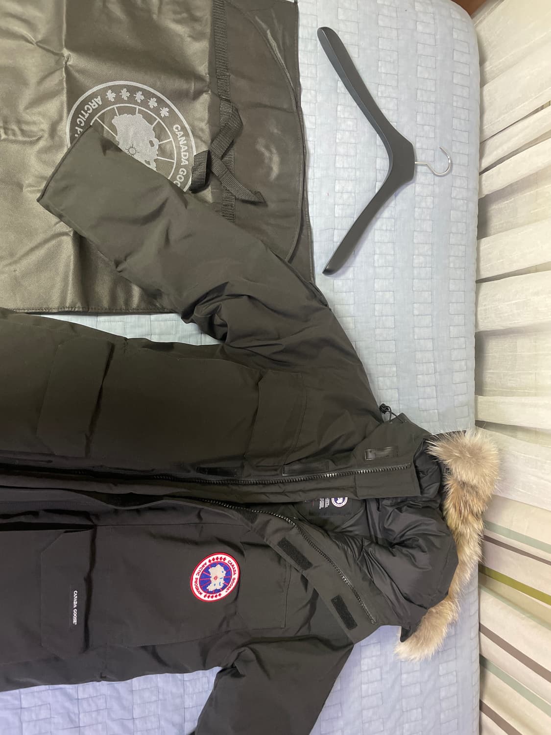 캐나다구스 익스페디션 레귤러핏 블랙 상품이미지5