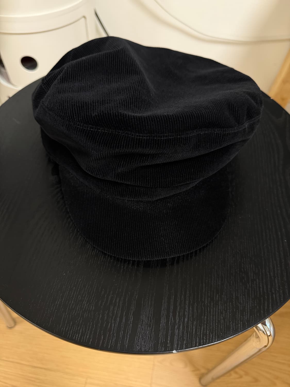 자라 블랙 벨벳 코듀로이 베레모 M size 상품이미지1