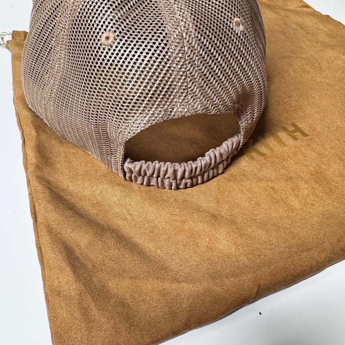 키스 스웨이드 트러커 캡 시어 상품이미지4