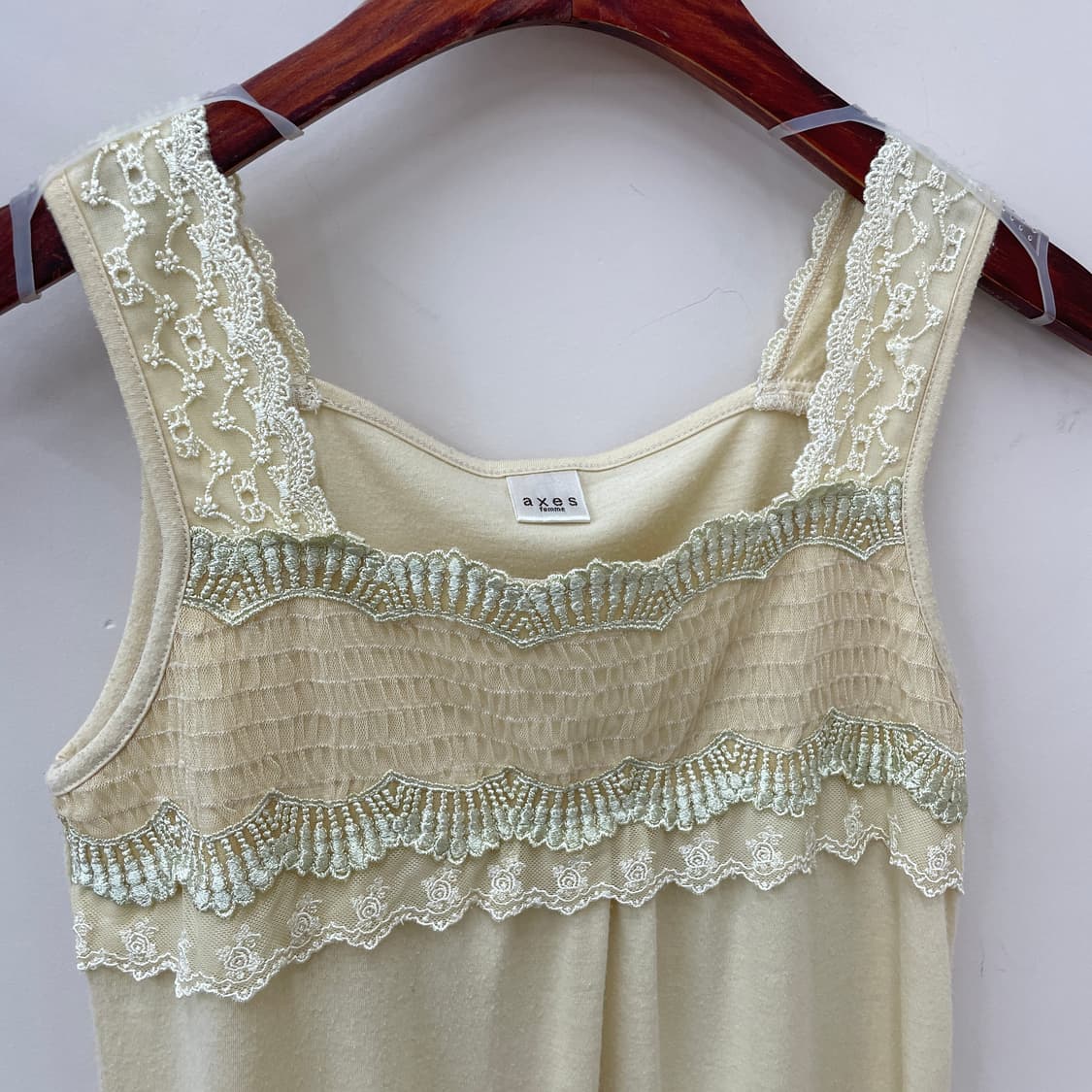 엑시즈참 레이스 쉬폰 디테일 슬리브리스 상품이미지3