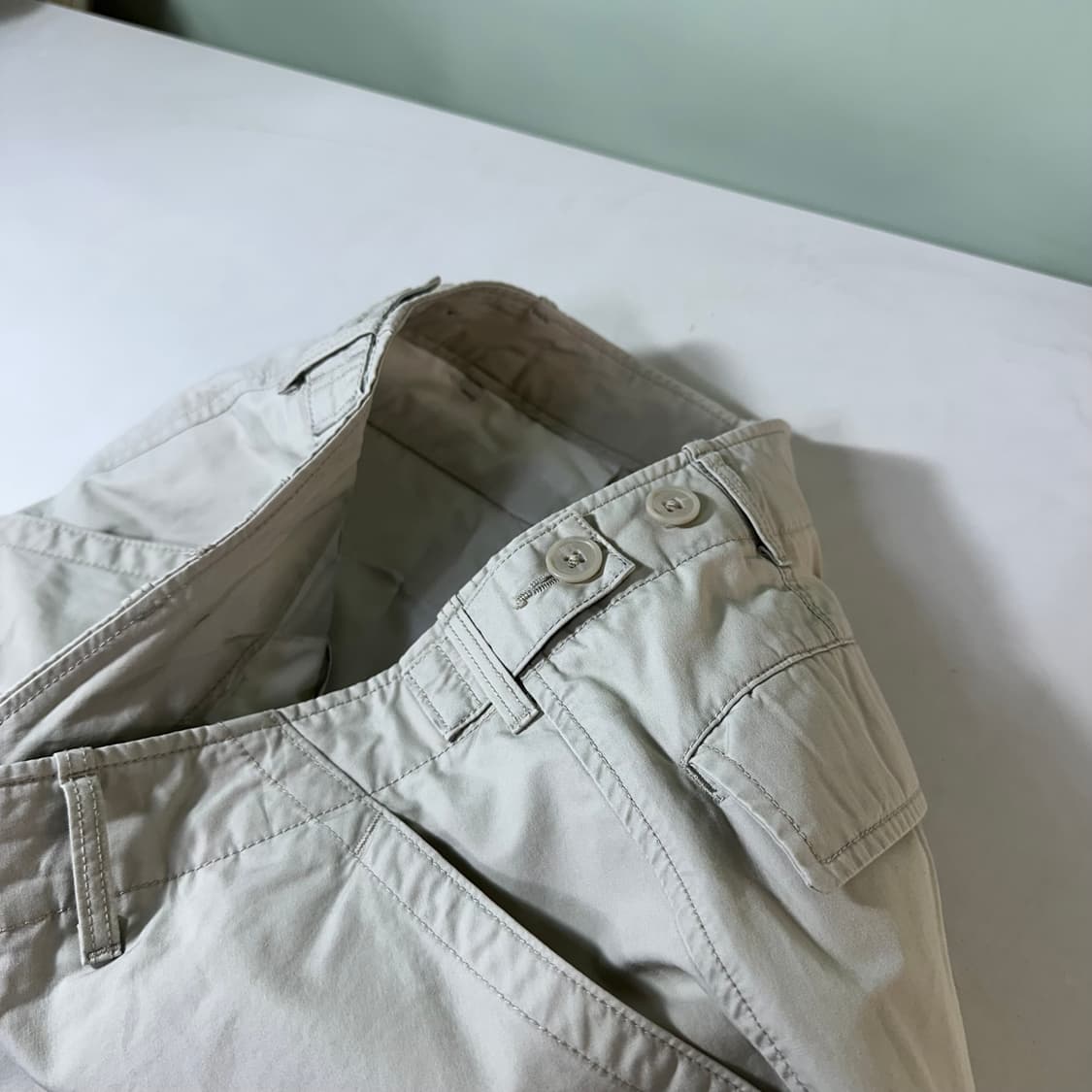 L 유니클로 시멘트그레이 세미와이드핏 부스럭코튼 파라슈트팬츠 상품이미지5