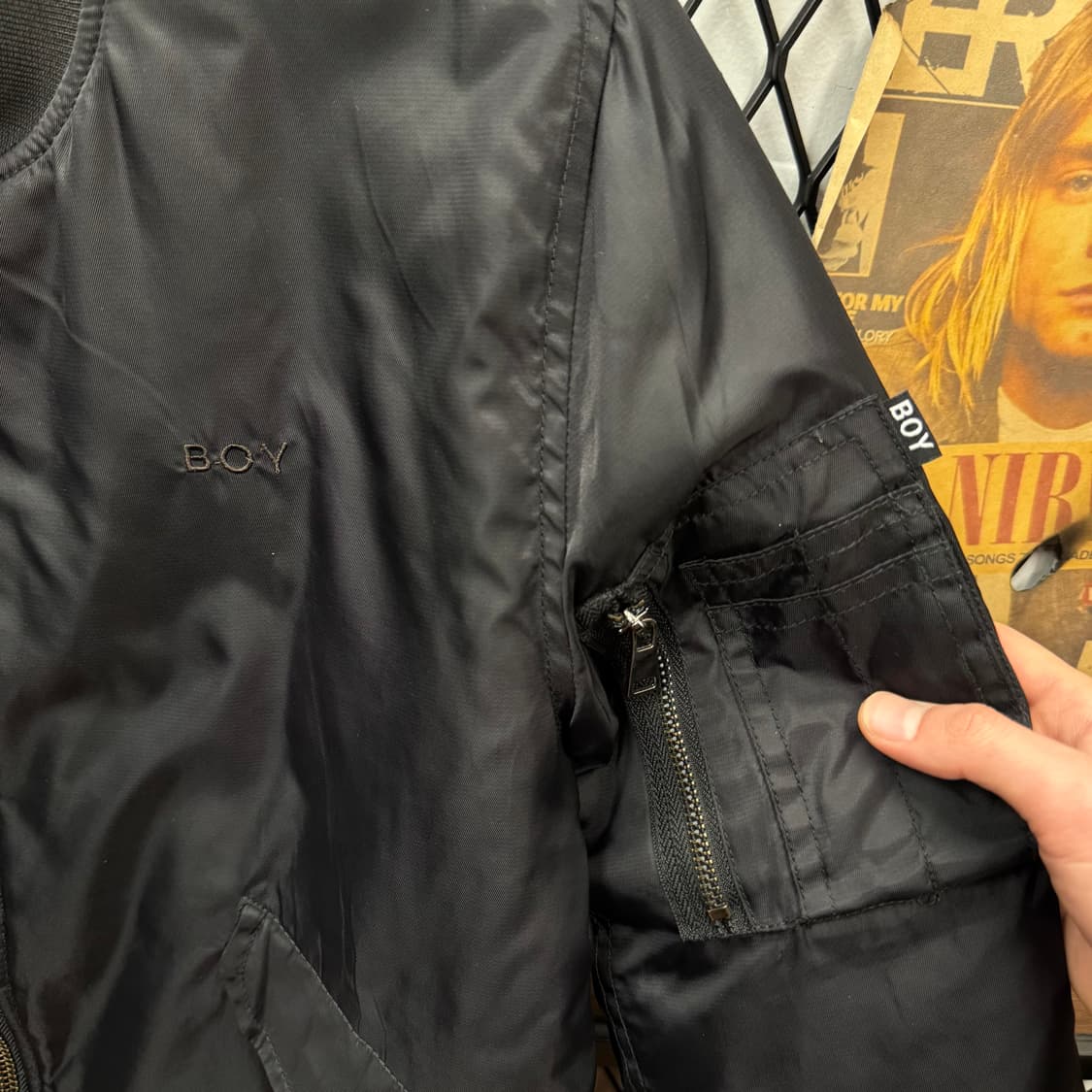 보이 런던 항공 점퍼 봄버 자켓 후면 빅로고 포인트 블랙 상품이미지5
