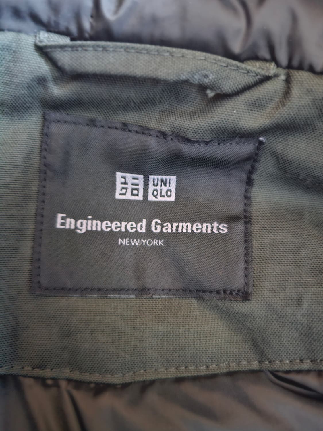 유니클로 x 엔지니어드 가먼츠 퍼프테크 유틸리티 자켓 올리브 L 상품이미지2