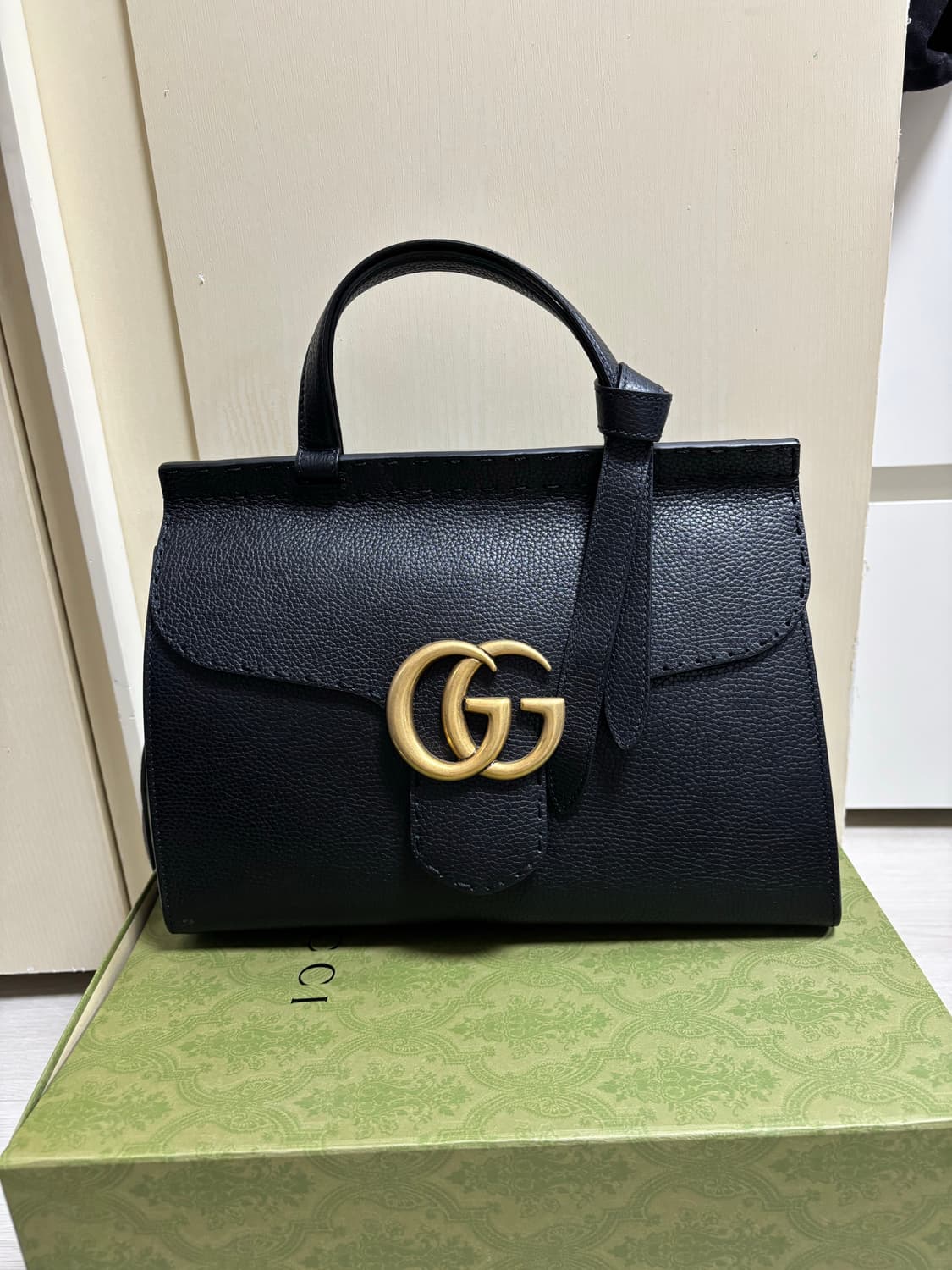 Gucci GG 마몽 탑핸들 플랩백 미디움 상품이미지3