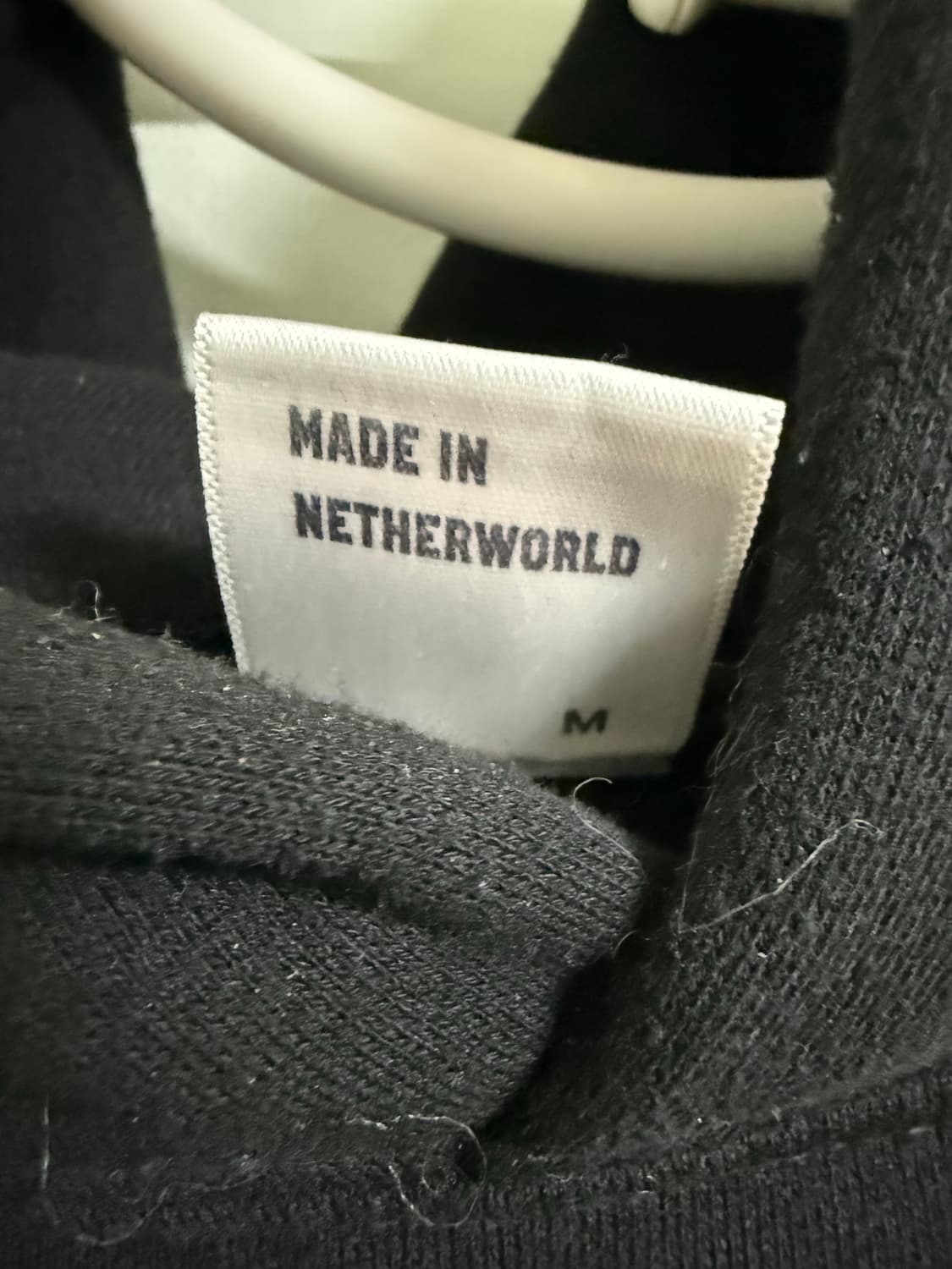 네더월드 후드티 상품이미지3