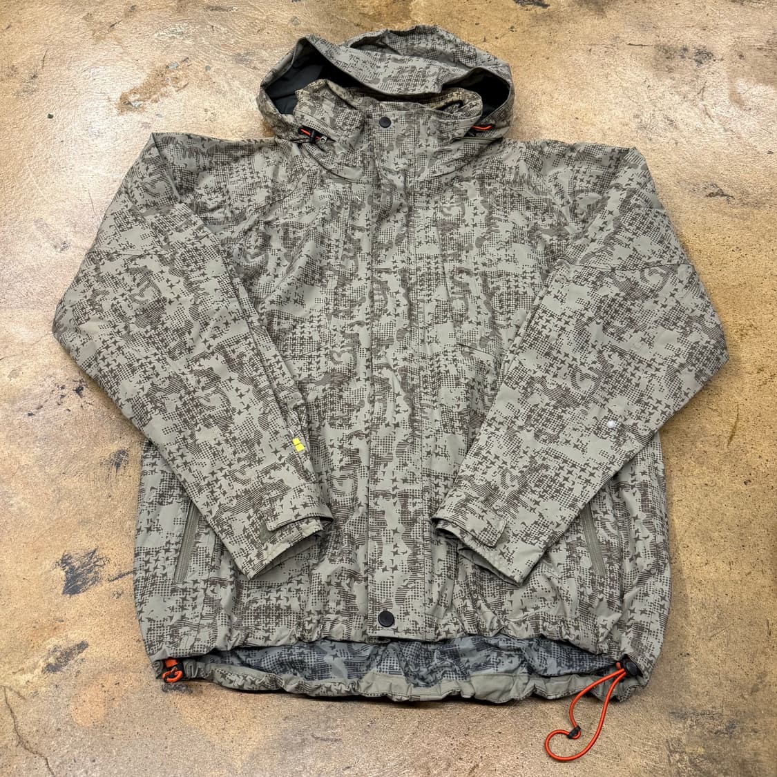 [정품/M] berghaus 카모 패턴 후드 바람막이 자켓 b15 상품이미지2