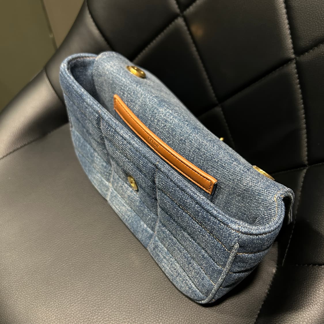 셀린느 모노크롬 마틀라세 체인백 상품이미지7