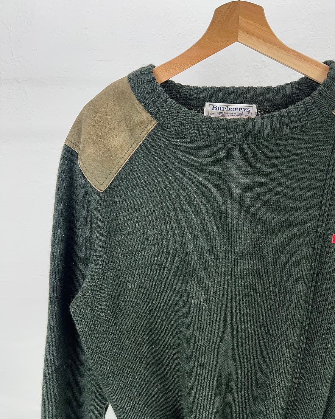 버버리 다크 올리브 코만도 퓨어 울 패치 니트 스웨터 상품이미지2