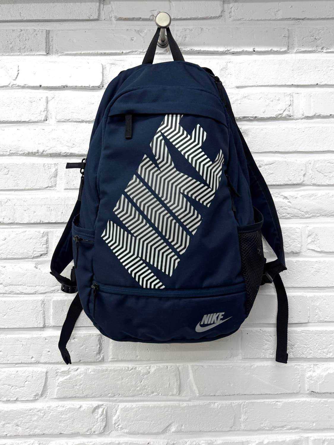 나이키 네이비 로고 백팩 상품이미지2