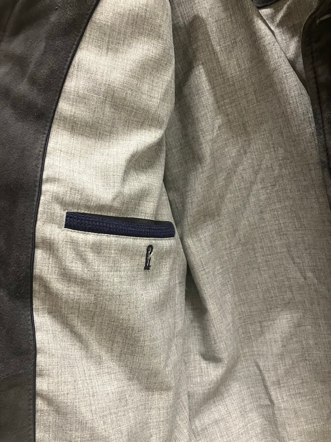 [초급매] 맨온더분 스웨이드 / 실크캐시미어 구스다운 자켓 상품이미지4