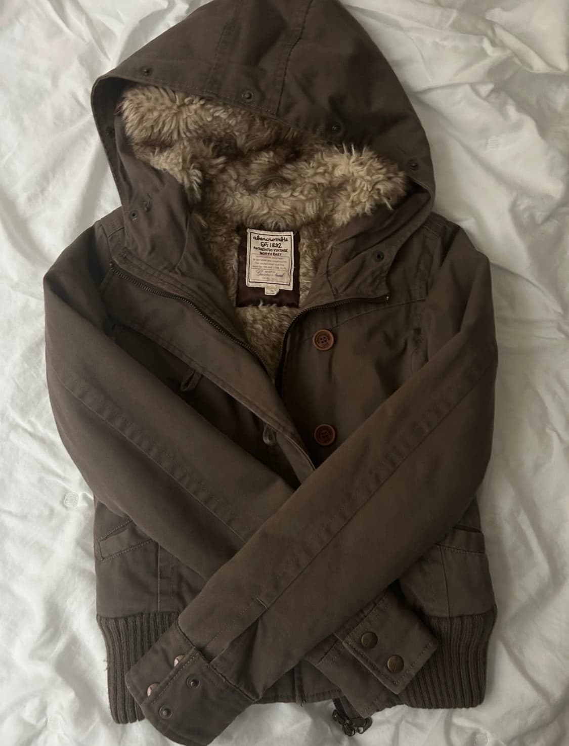 (마지막 가격) 아베크롬비 브라운 울프죠 후드집업 Y2K 상품이미지1