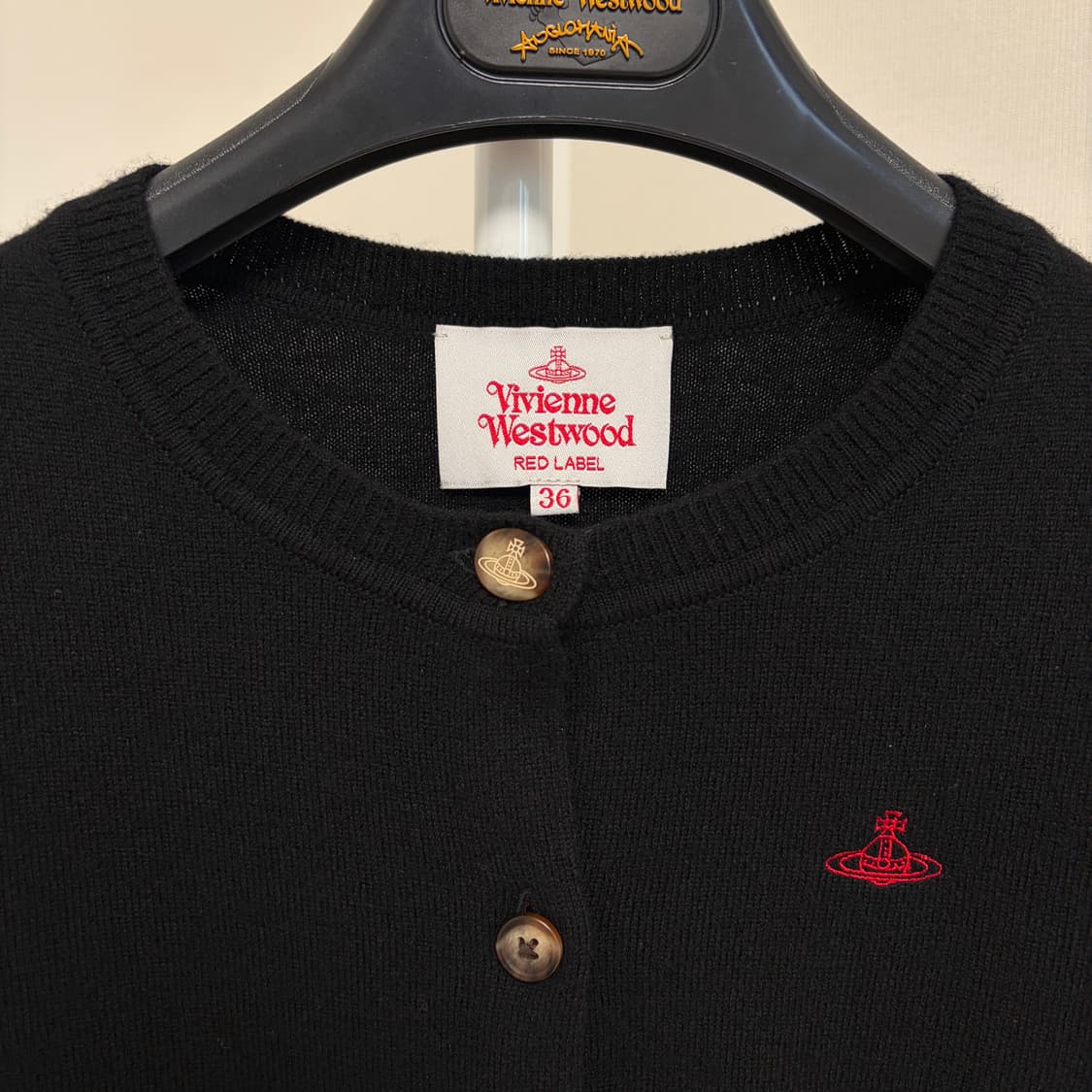 신상 비비안웨스트우드 베이직 울 가디건-블랙 상품이미지4