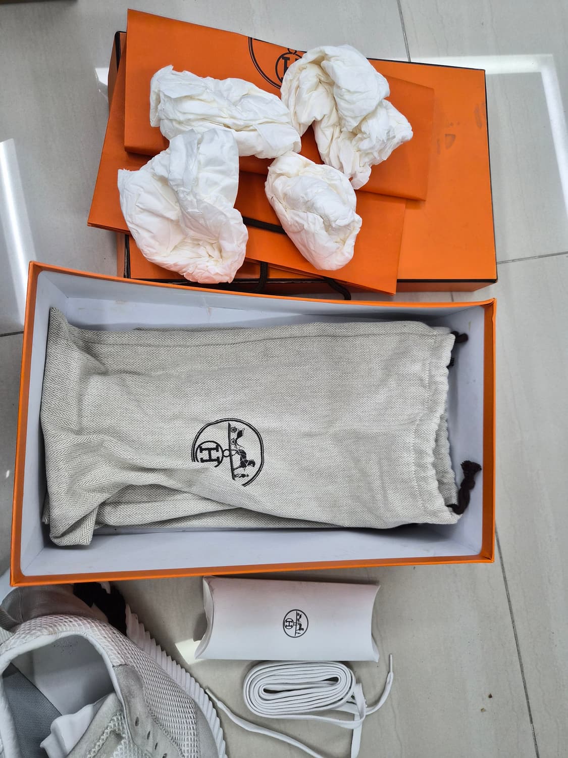 42.5) 에르메스 바운싱 스니커즈 팝니다 상품이미지8