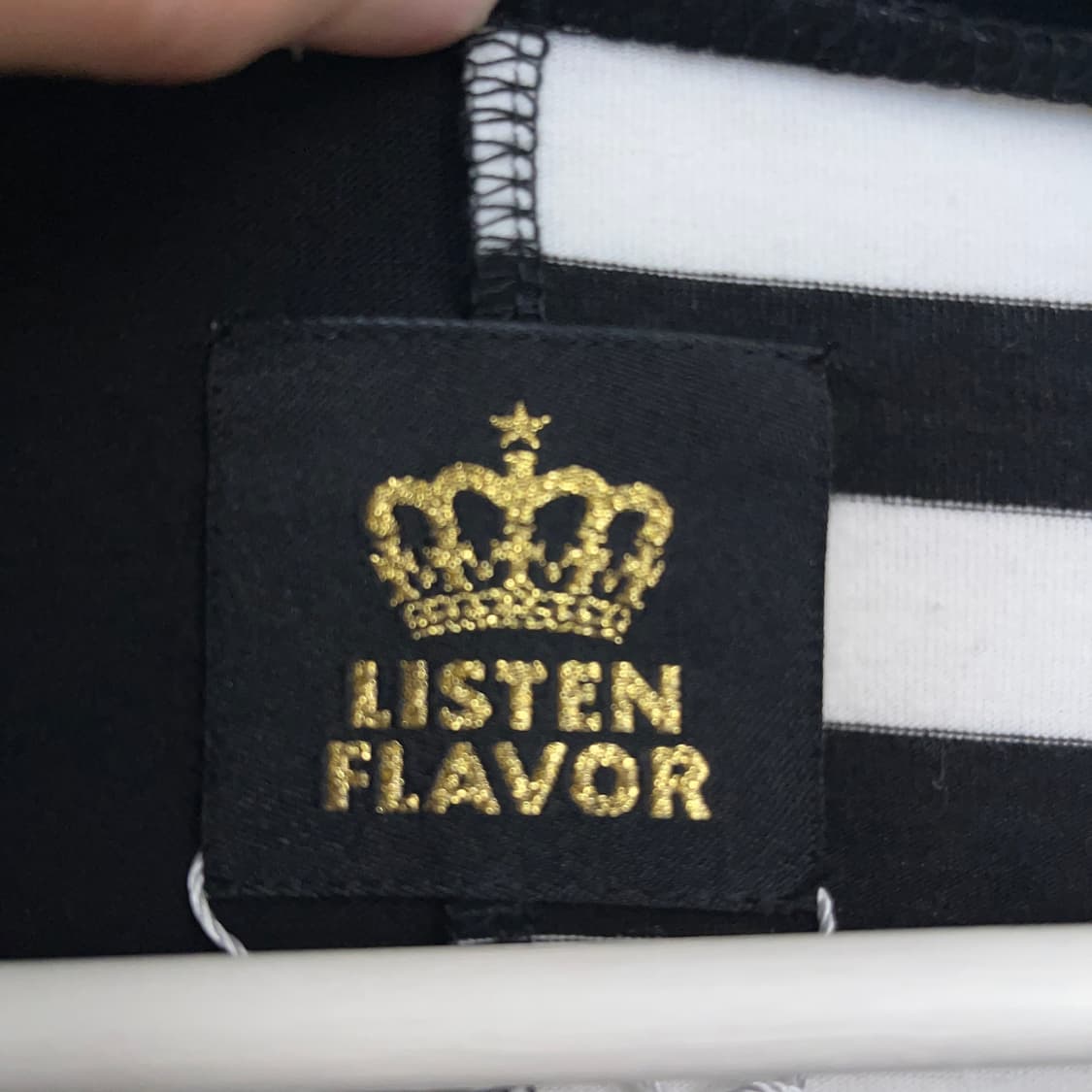 LISTEN FLAVOR Half stripe Long Sleeve T 상품이미지5