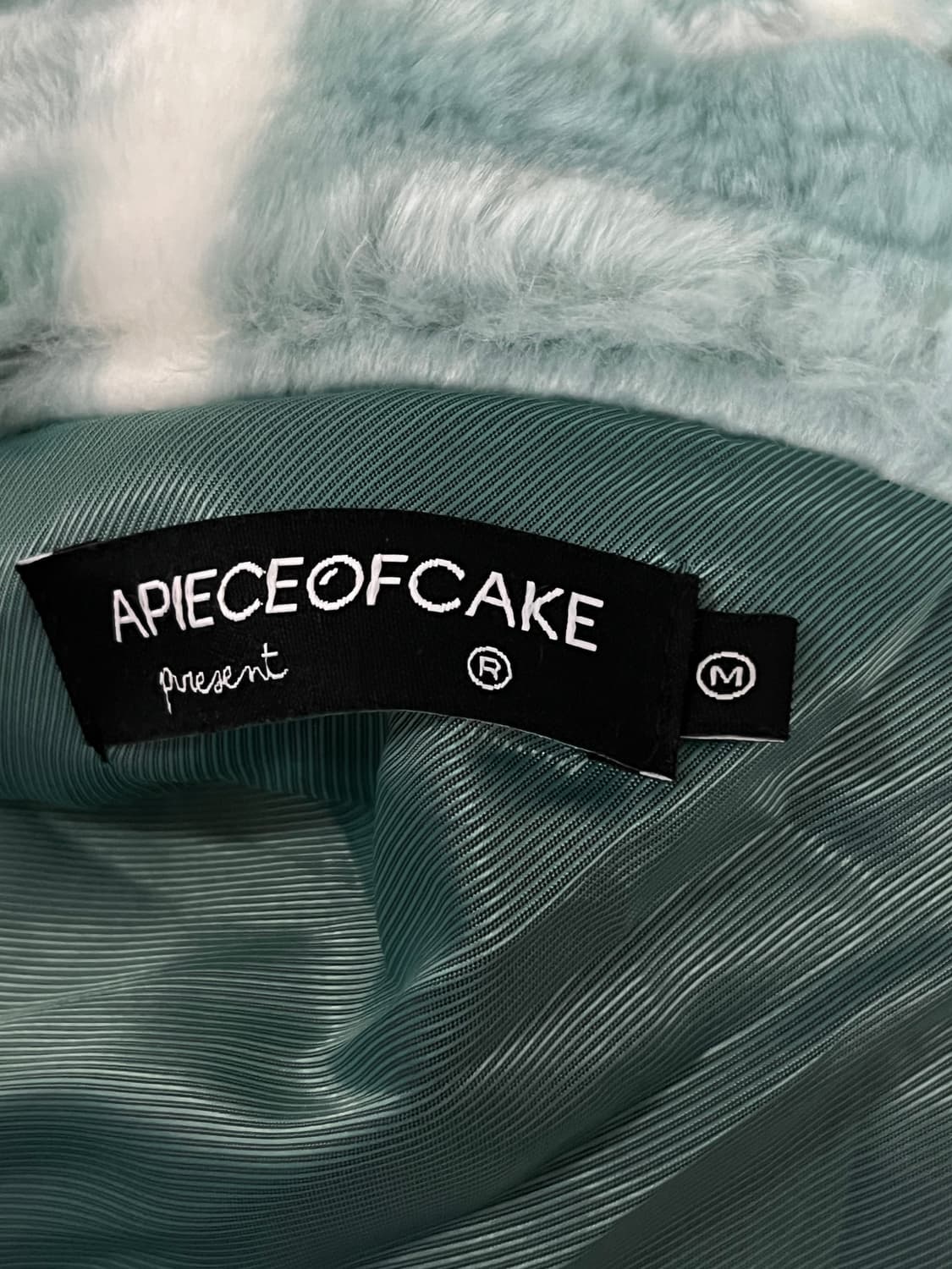 어피스오브케이크 민트 퍼자켓 상품이미지5