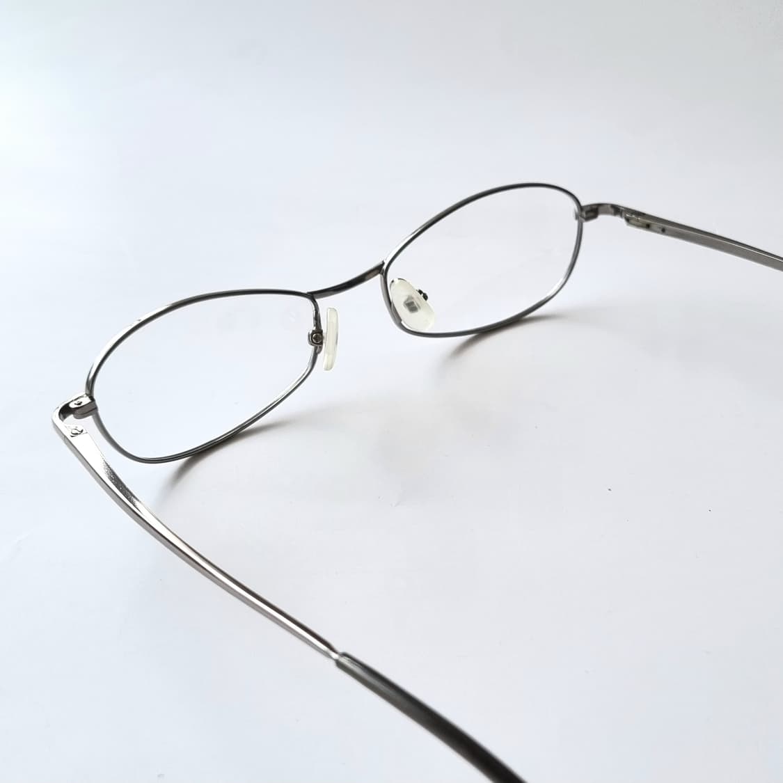 데드스탁 지적인 무드 Y2K 긱시크 슬림 타원형 메탈 안경테 668 상품이미지4