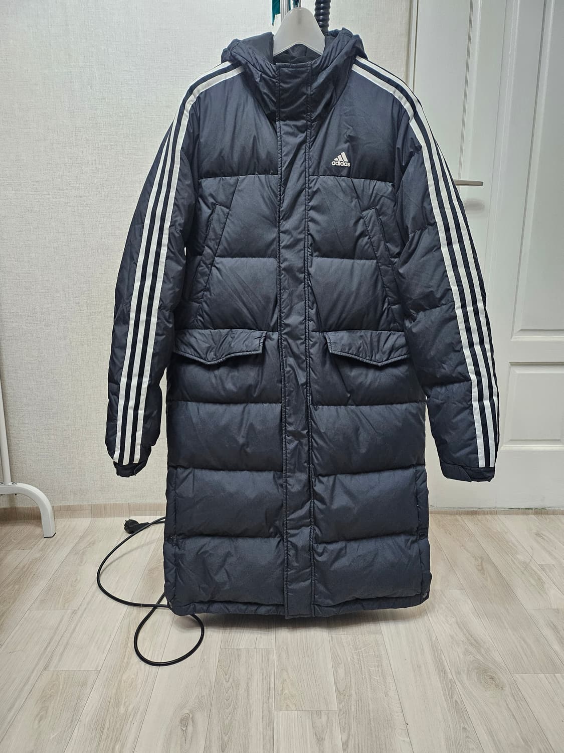 (100)L ☆초대장급☆ 아디다스 3st [검흰] 덕다운롱패딩 상품이미지1