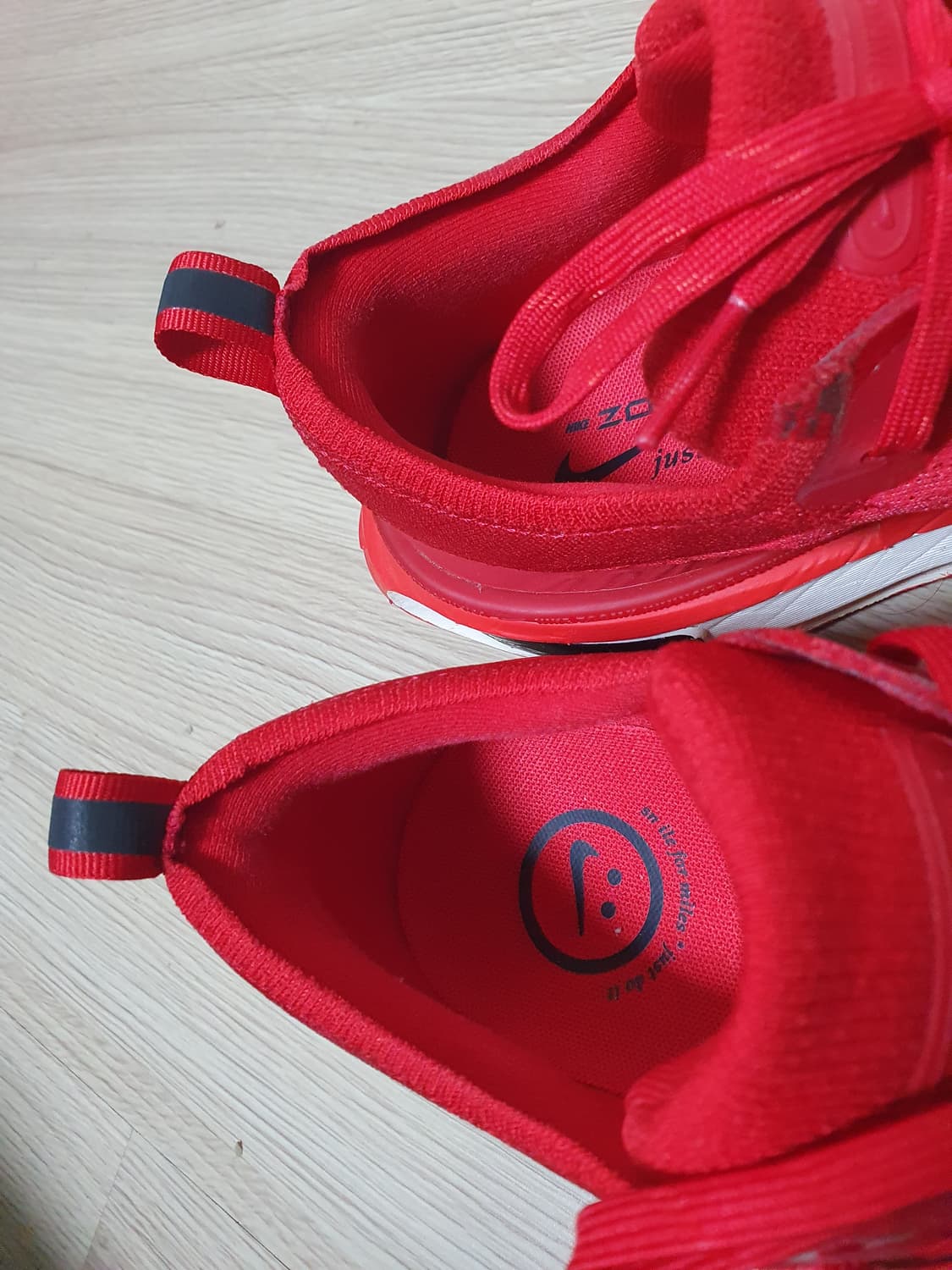 나이키 인빈서블 런 3 레드 운동화 285 상품이미지8