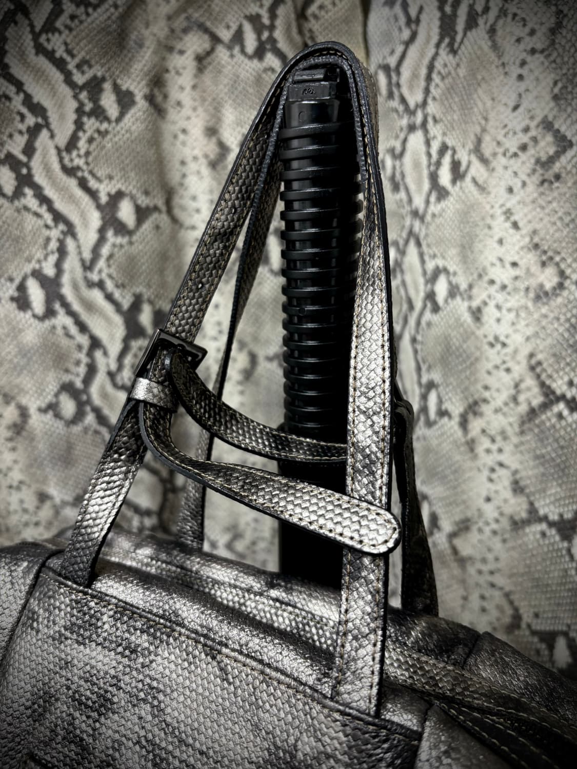 [Y2K] Metallic Washed Backpack 상품이미지5