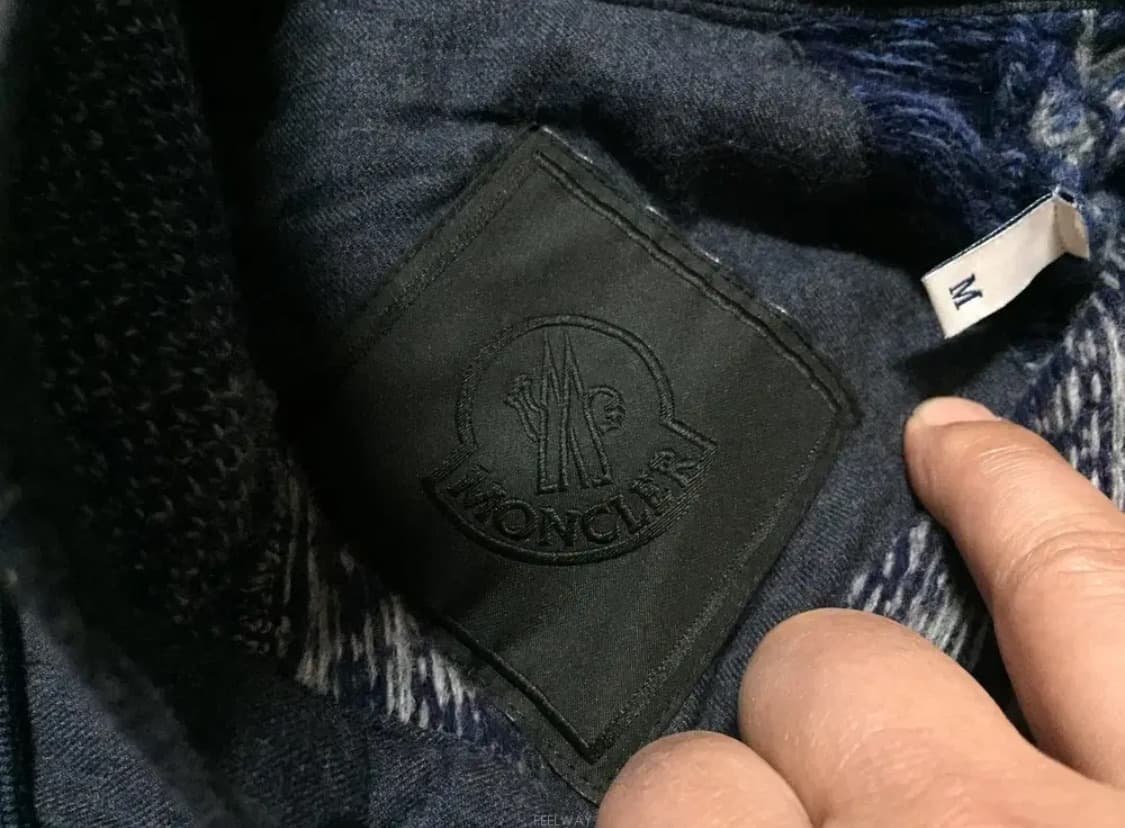 몽클레르 X 화이트 마운티니어링 풀-버튼 후디 니트웨어(M 사이즈) 상품이미지5