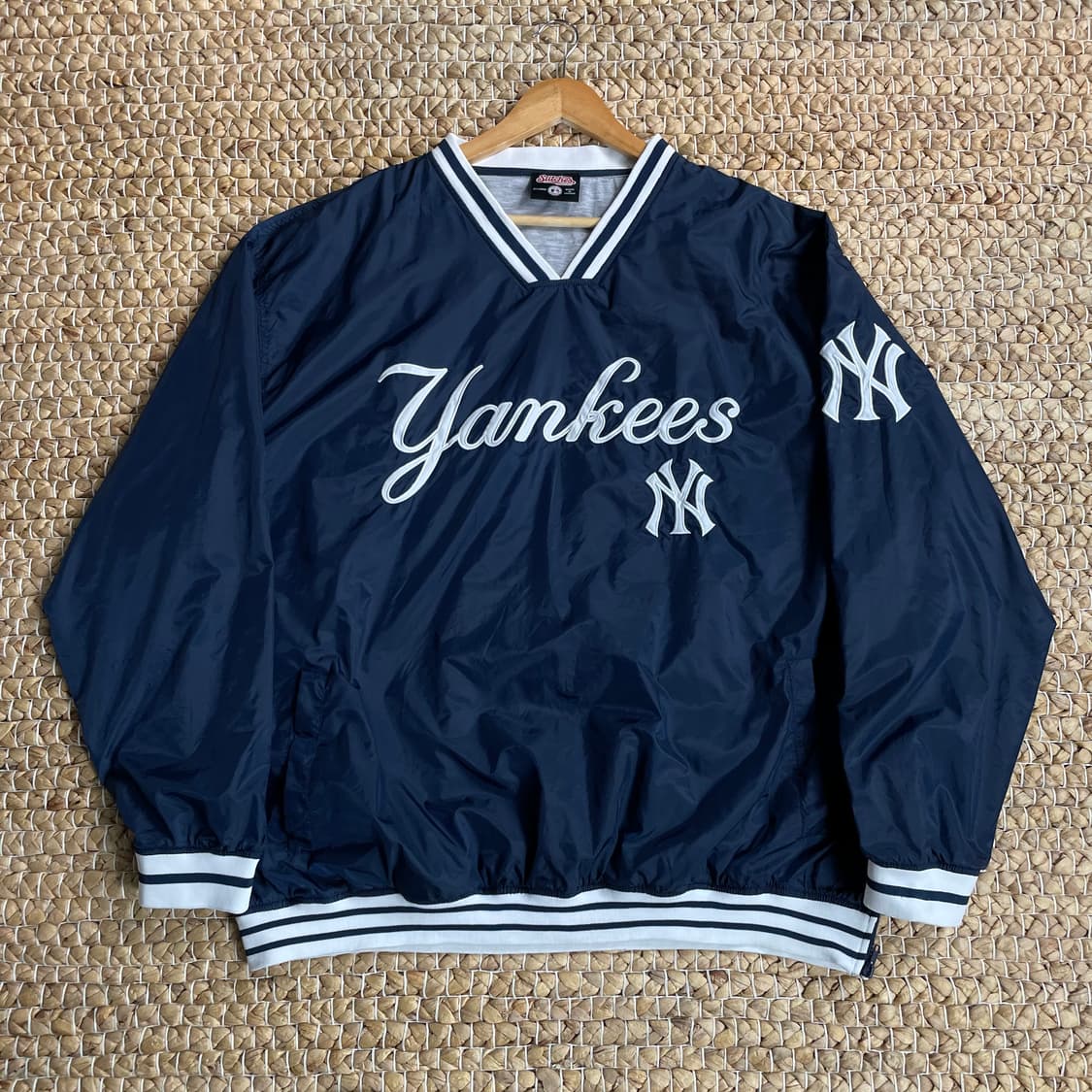 00s Stitches NY 양키즈 빅로고 나일론 웜업 상품이미지4