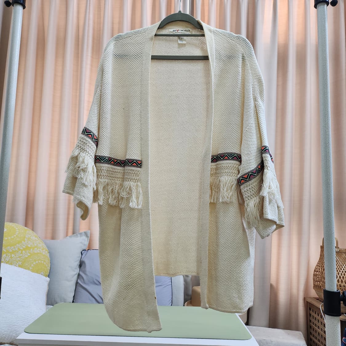 H&M에서 나왔던 코첼라 콜라보 상품이미지1