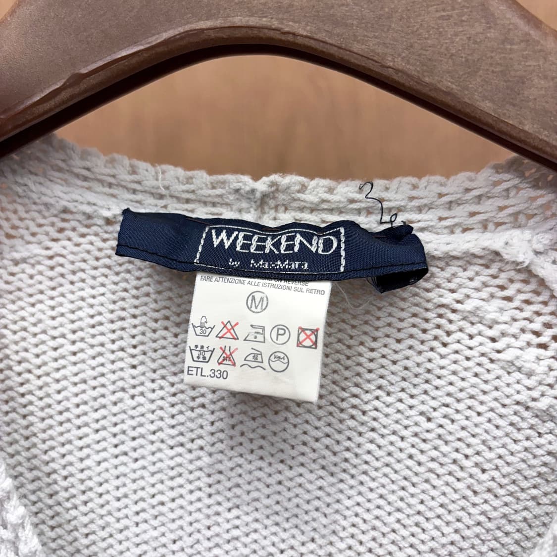 막스마라 위켄드 브이넥 니트 케이블 조직 레글런 슬리브 디테일 아이보리 상품이미지6