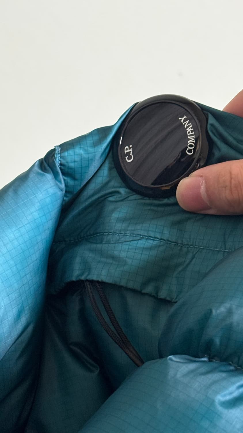 Cp컴퍼니 dd쉘 디테쳐블 패딩 상품이미지4