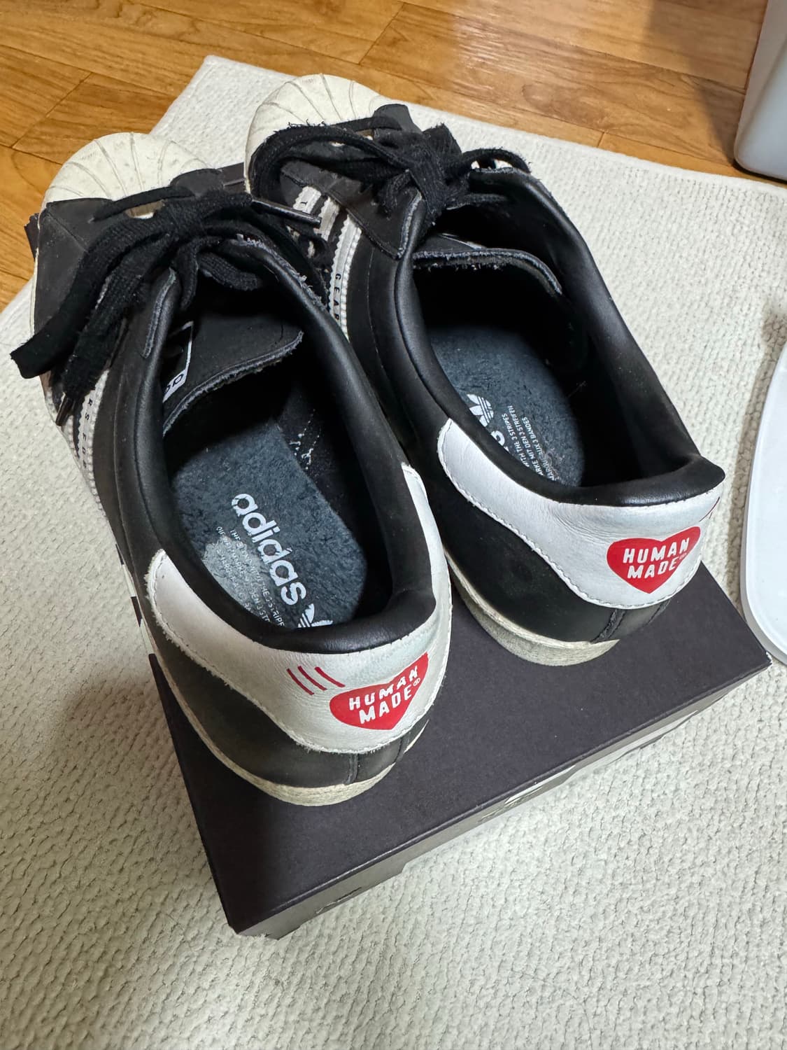 아디다스 x 휴먼 메이드 슈퍼스타 블랙 화이트 280 상품이미지2