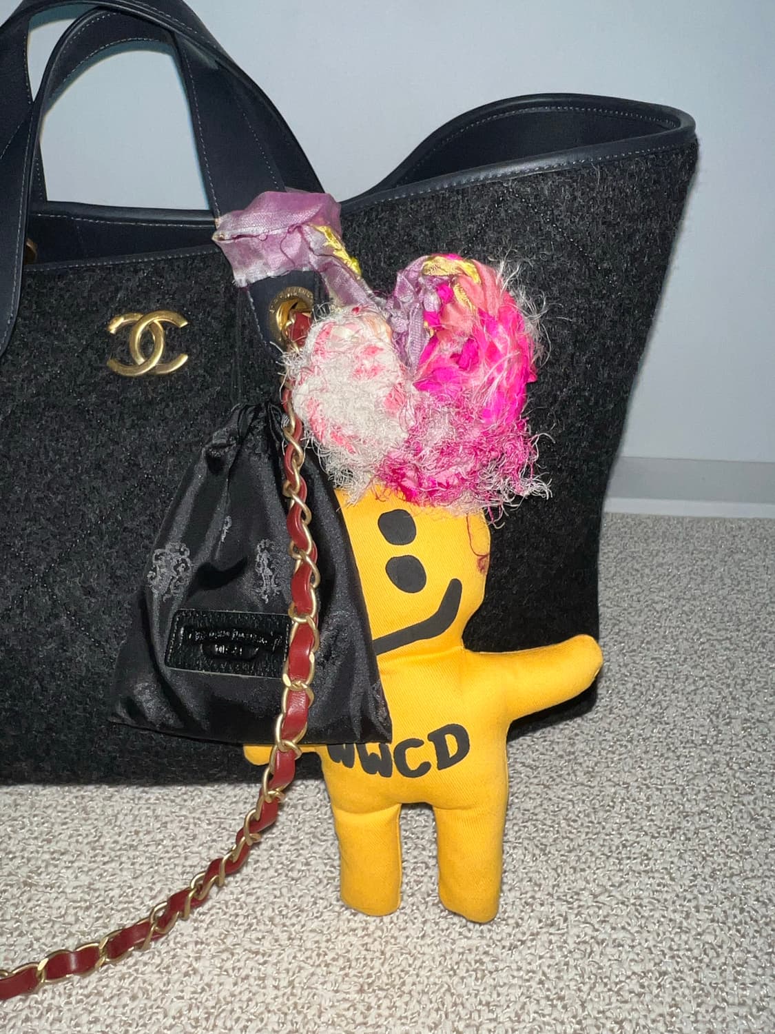 샤넬 블랙그레이 퀼팅쇼퍼백 상품이미지5