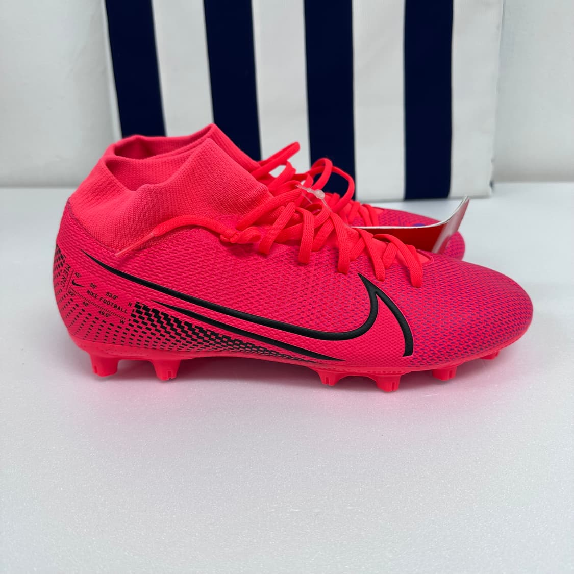 (새상품) 나이키 머큐리얼 슈퍼플라이7 축구화 풋살화 260 상품이미지1