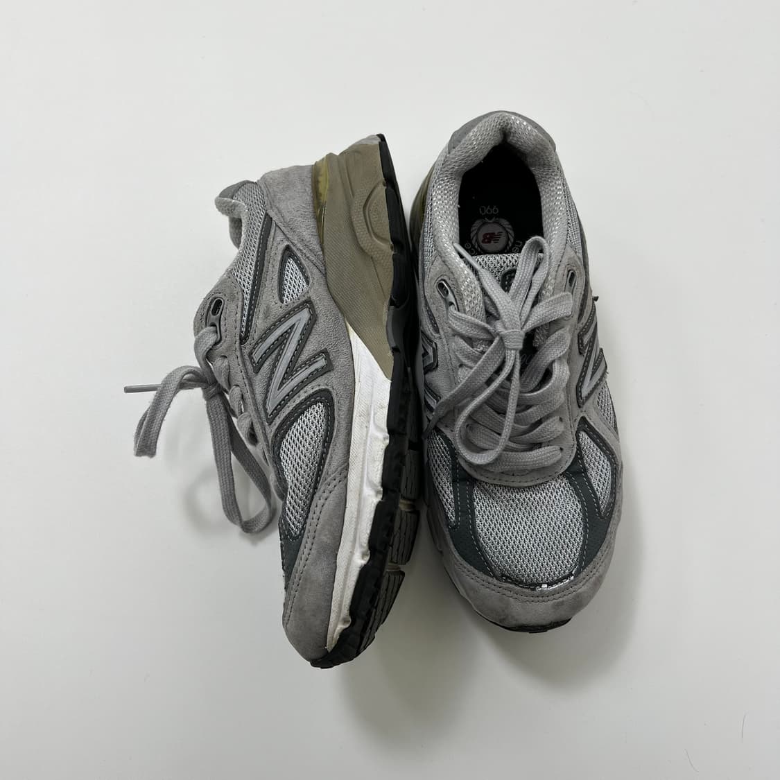 NB 뉴발란스 USA 990 V4 그레이 상품이미지1