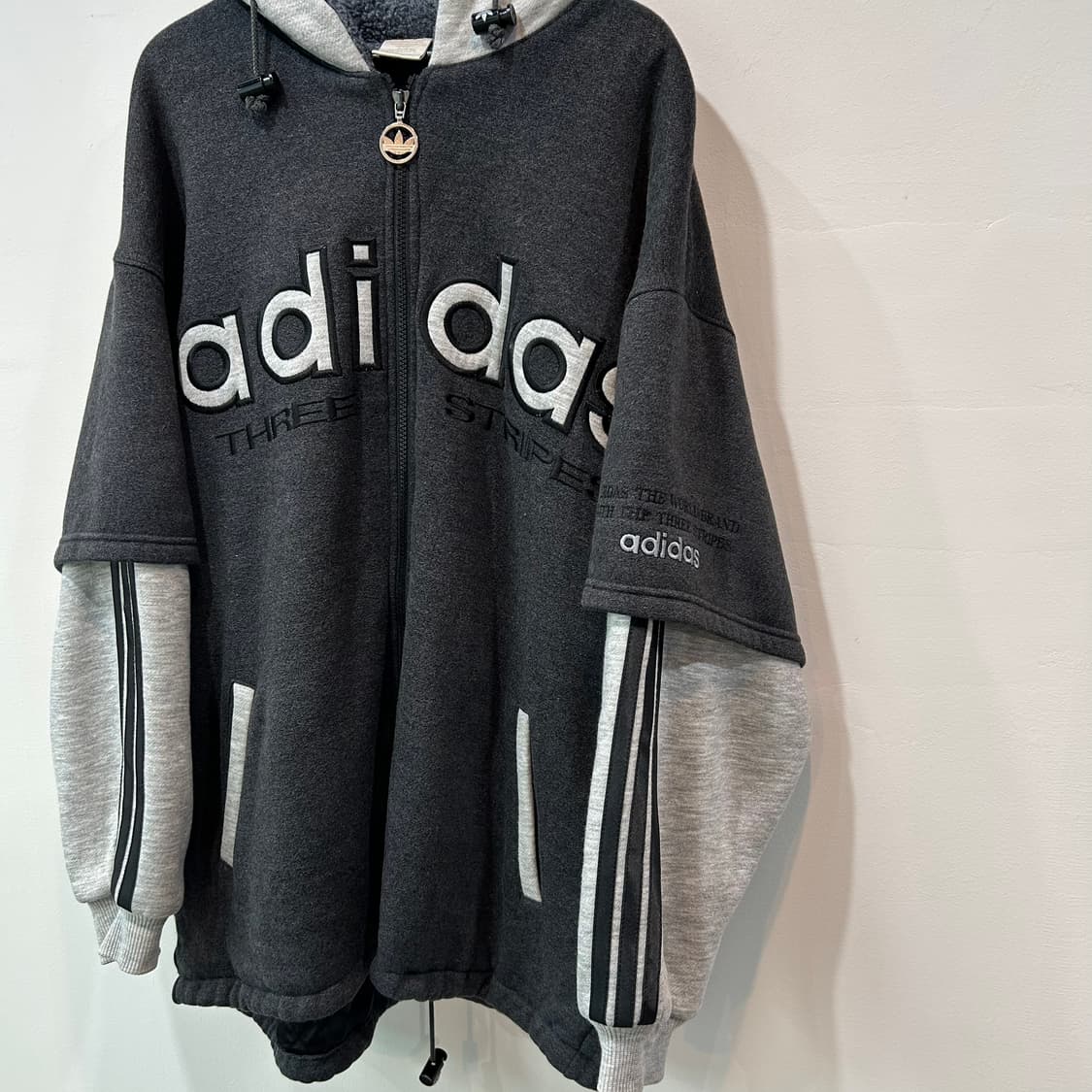 아디다스 빅로고 후드 점퍼 상품이미지2