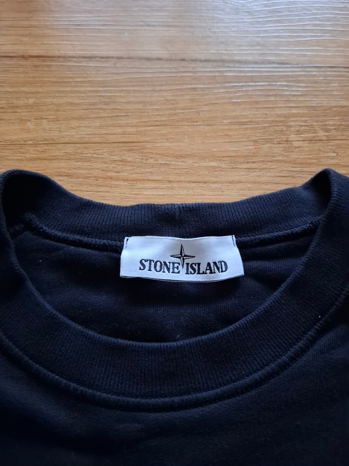 21fw 스톤아일랜드 맨투맨 블랙 L 상품이미지2