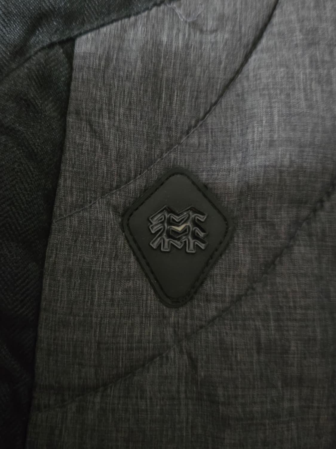 코오롱스포츠  여자 덕다운 경량패딩.
싸이즈 95.
 상품이미지4