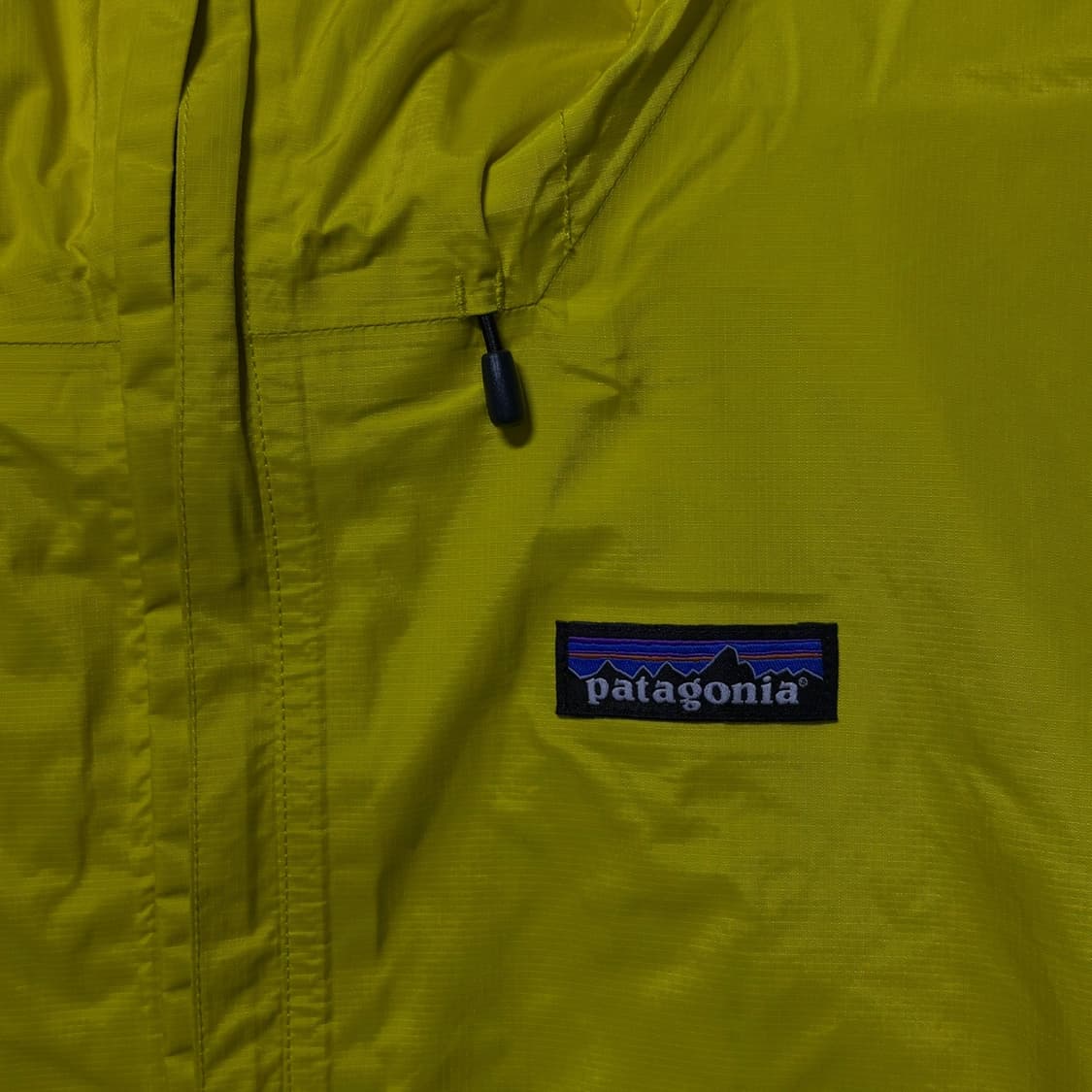 파타고니아 아노락 옐로우/블랙 바람막이 M 상품이미지4