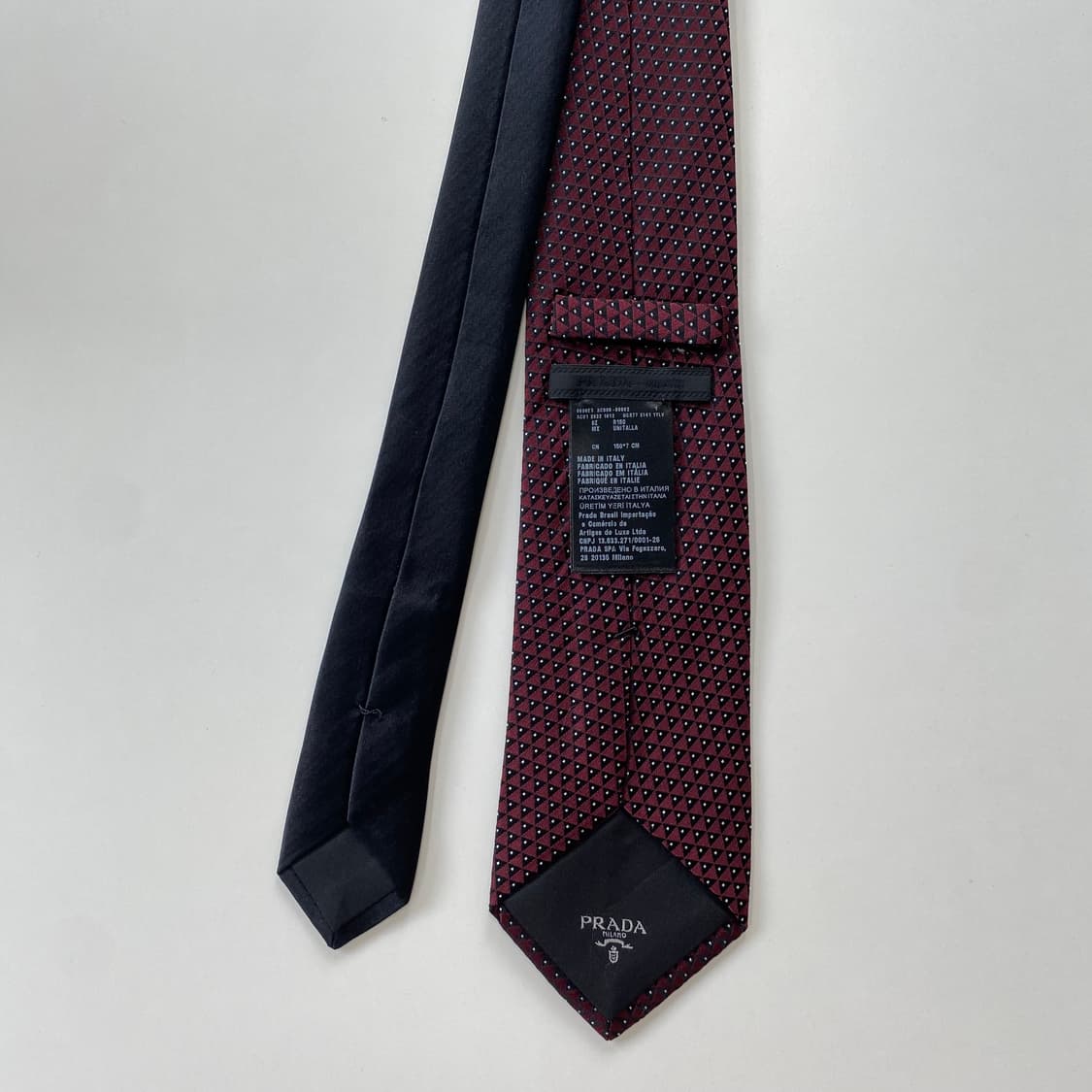 신형 프라다(PRADA) 영문로고 명품 정품 넥타이 7.3cm 상품이미지3