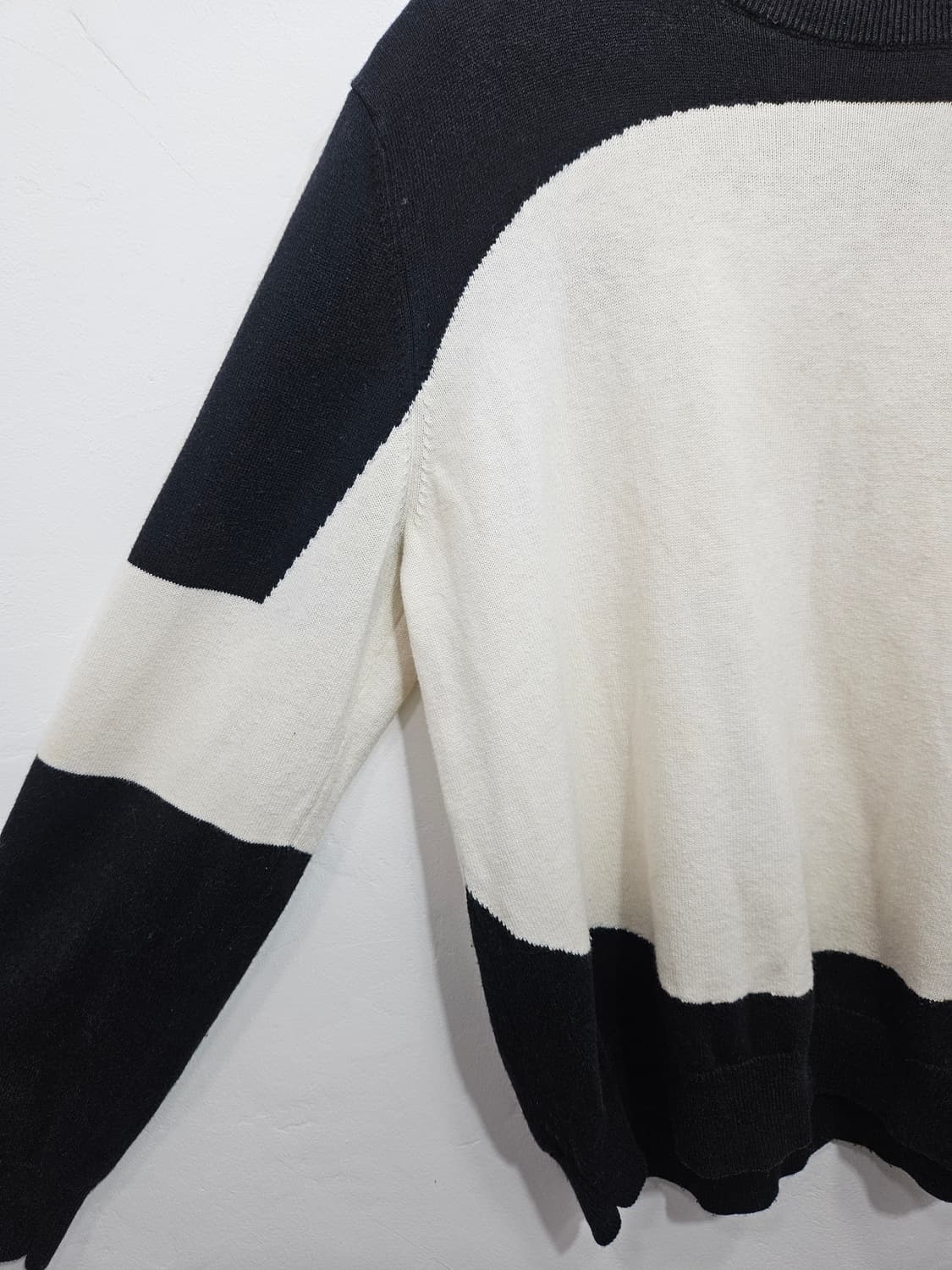 베네통(benetton) 블랙/아이보리 배색 니트 울면혼방  Free  상품이미지8