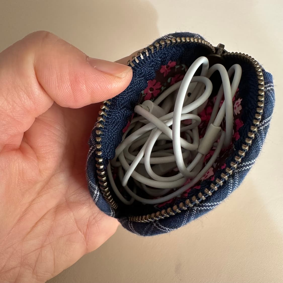 헬로 키티 에어팟 파우치 / 동전지갑 / 키링 상품이미지7