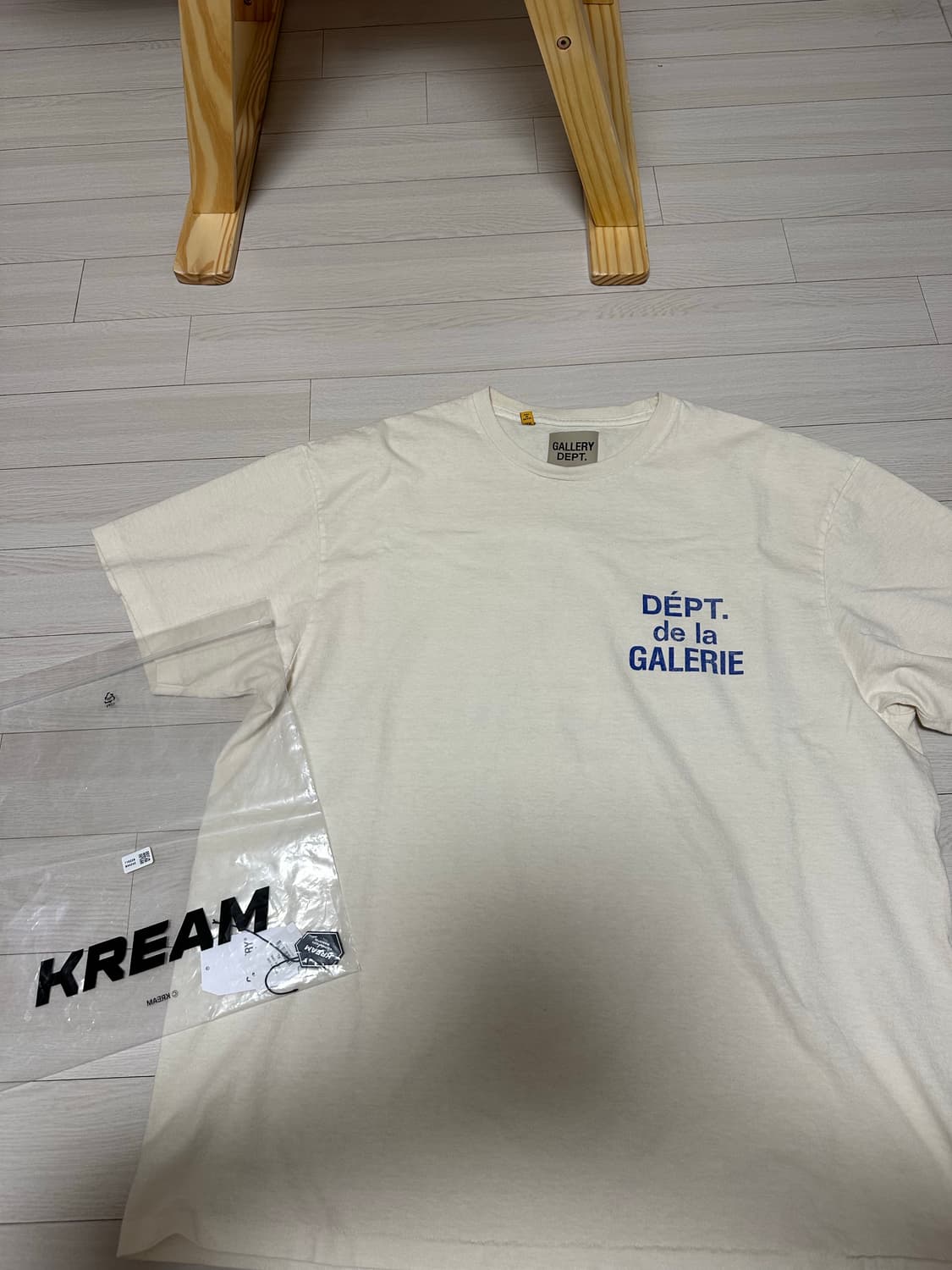 갤러리디파트먼트 25ss 반팔 티셔츠 XL 팝니다 상품이미지1