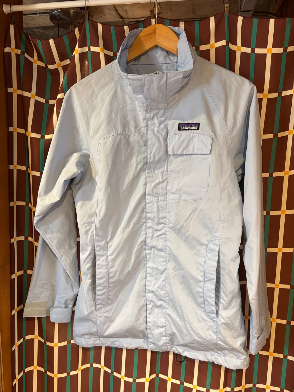 파타고니아 라이트블루 바람막이 자켓 상품이미지2