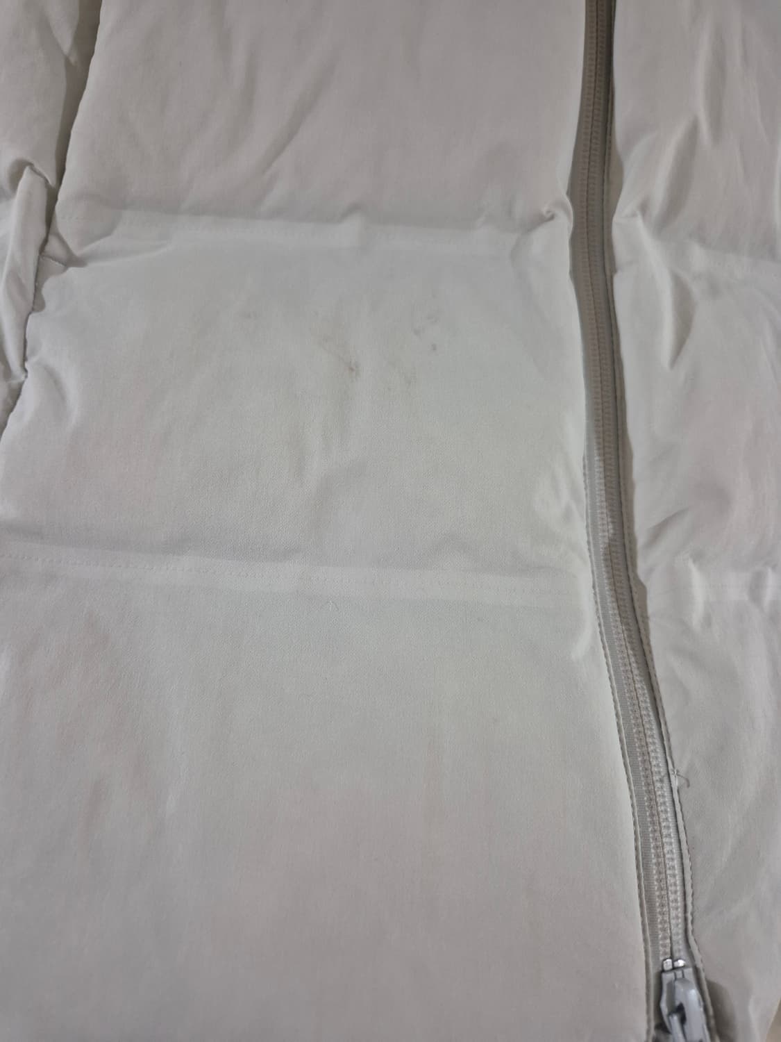 [M]유니클로 여자 라이트라운 경량패딩 상품이미지4