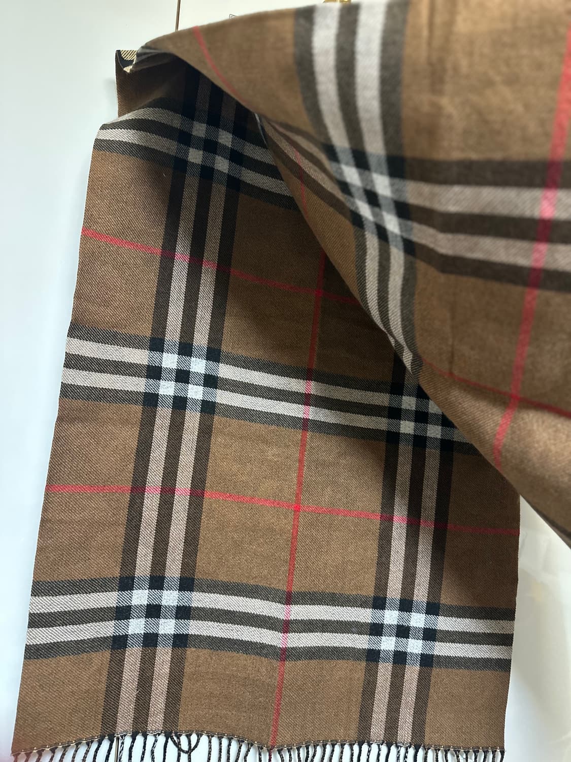 버버리 로고 캐시미어머플러 브라운/블랙남여공용 상품이미지2