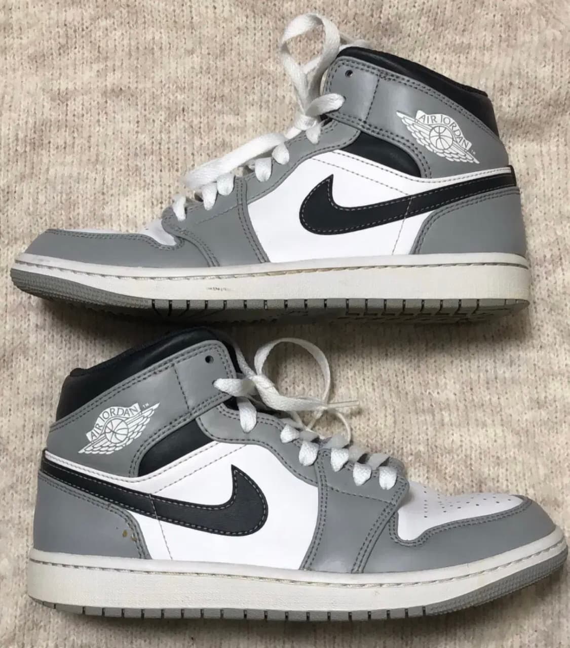 250) 조던1 미드 라이트 스모크 그레이 앤트러사이트 상품이미지1