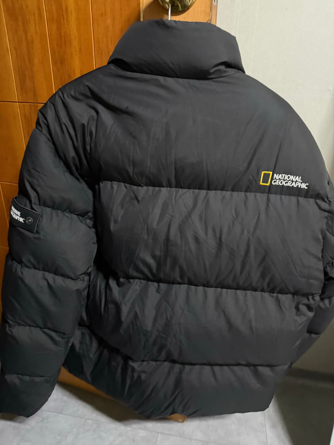 내셔널지오그래픽 숏기장 푸퍼 덕 다운 패딩 상품이미지2