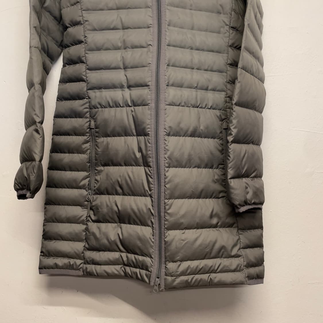 컬럼비아 (우먼) 그레이 650필 경량 덕 다운 롱 패딩  상품이미지4